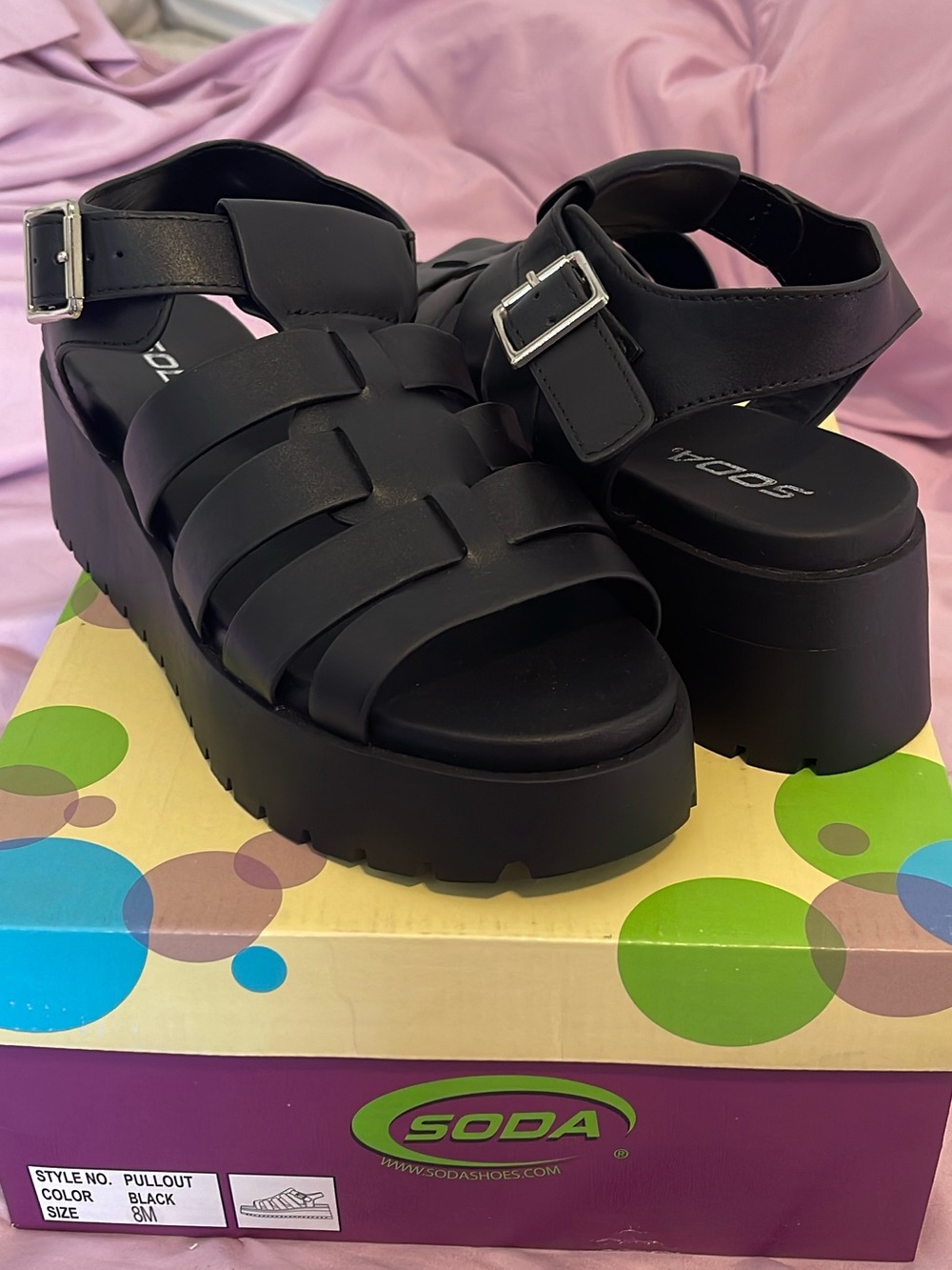 Soda Black Chunky Platform Fisherman Sandals